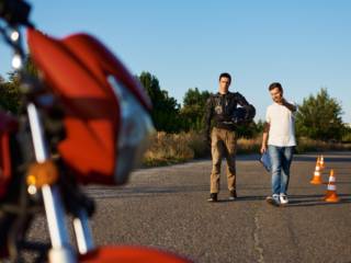 Categoria A com a 4 Rodas: Liberdade Sobre Duas Rodas Começa Aqui