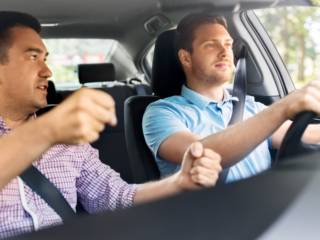 O Caminho para Sua Liberdade Começa na Auto Escola 4 Rodas
