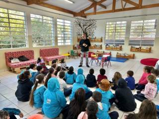 Jundiaí, é a primeira cidade do Brasil a ter colmeias de abelhas sem ferrão em todas escolas municipais.