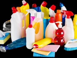11 produtos de limpeza que não podem faltar na sua despensa