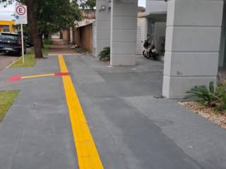 Instalação de Piso Tátil no Banco do Brasil