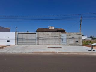 Antes e Depois de Calçada e Garagem com Paver Retangular