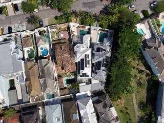 CASA NA BARRA DA TIJUCA