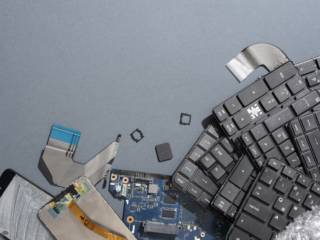 Limpeza Regular: O Segredo para Prolongar a Vida dos Seus Equipamentos Eletrônicos