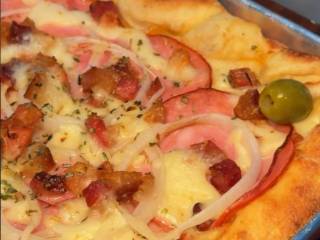 Os melhores momentos combinam com pizza da Dom Caetano Delivery!
