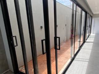 Esquadrias de Alumínio em Bauru: Onde Comprar com Qualidade e Preço de Fábrica