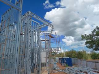 Obra em Riviera XIII com 367 m2:área construída