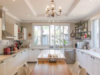 Cozinha americana: saiba o que é e as vantagens que proporciona