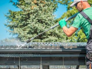 Tipos de calhas: saiba qual a diferença e como escolher