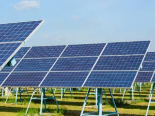 Por Que a Manutenção e Limpeza de Placas Solares é Essencial para a Eficiência do Sistema?