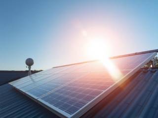Como a Energia Solar Está Transformando Empresas e Residências em Guarulhos