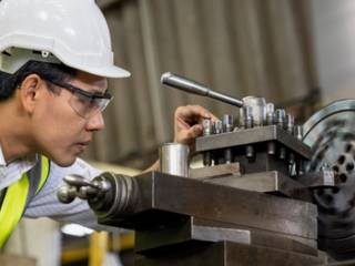 Retrofit em máquinas industriais: uma solução inteligente para aumentar a produtividade