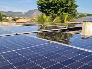 Instalação de 17 Painéis de 560W em Coelho, São Gonçalo, RJ