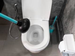 Como escolher uma boa desentupidora?