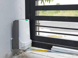 Como funcionam as portas automáticas?