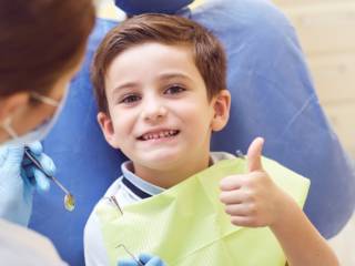  Primeira Consulta Odontopediátrica: Um Encontro Acolhedor para a Criança