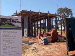 Obra em andamento no Setor Iate