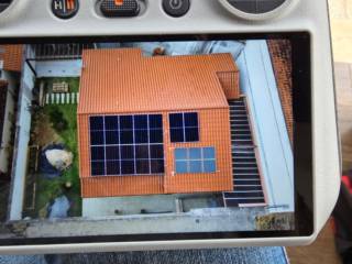 Entre Luz e Tecnologia: Instalação de Sistema Híbrido Transforma a Energia em Mariana MG