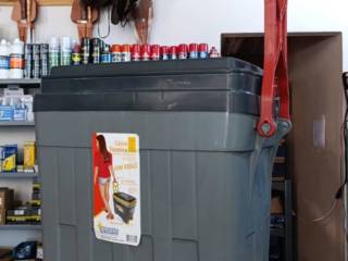 Caixa Térmica com Rodinhas: Praticidade e Conforto na Ferragista São João em Mineiros!