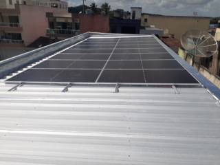 Instalação em João Alfredo - 16 módulos da Jinko Solar de 530W, média de geração 1000Kwh/mês