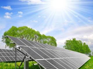 Como funcionam os painéis solares fotovoltaicos?