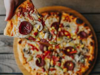 Pizza Delivery: Uma Viagem de Sabores Direto para Sua Casa