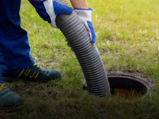 Benefícios da Limpeza Regular de Fossas em Atibaia