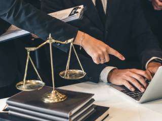 Representação firme e responsável em processos judiciais