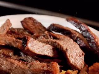 Marmita sabor churrasco: leve o gostinho do Vereda Grill para sua casa