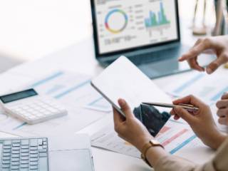 A Importância da Contabilidade Gerencial para Pequenas e Médias Empresas em Maringá e Sarandi