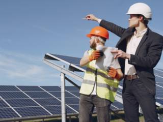 Como Transferir Energia Solar para Outra Residência: Um Guia Completo