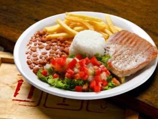 Como escolher o prato ideal para o seu almoço?