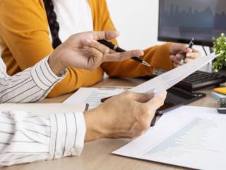 Contrato de Prestação de Serviços: as cláusulas essenciais que evitam prejuízos e conflitos jurídicos