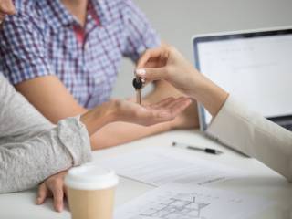Adjudicação compulsória: quando o comprador pode buscar a transferência do imóvel