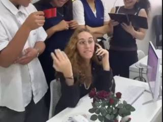 Quando a chefe pede para começar a organizar a festa de confraternização