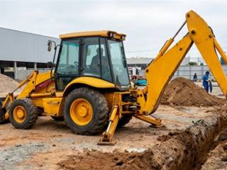 Potência e Versatilidade para Obras em Mineiros  