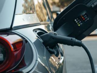 Energia limpa e recarga elétrica avançam em Vila Velha