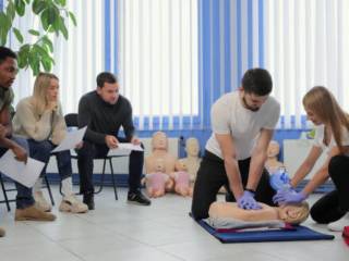 Treinamento da Lei Lucas para escolas e creches