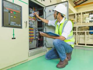 Como a manutenção preventiva ajuda a conservar seus equipamentos?
