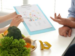 Nutricionista materno infantil em Araruama: alimentação com acolhimento