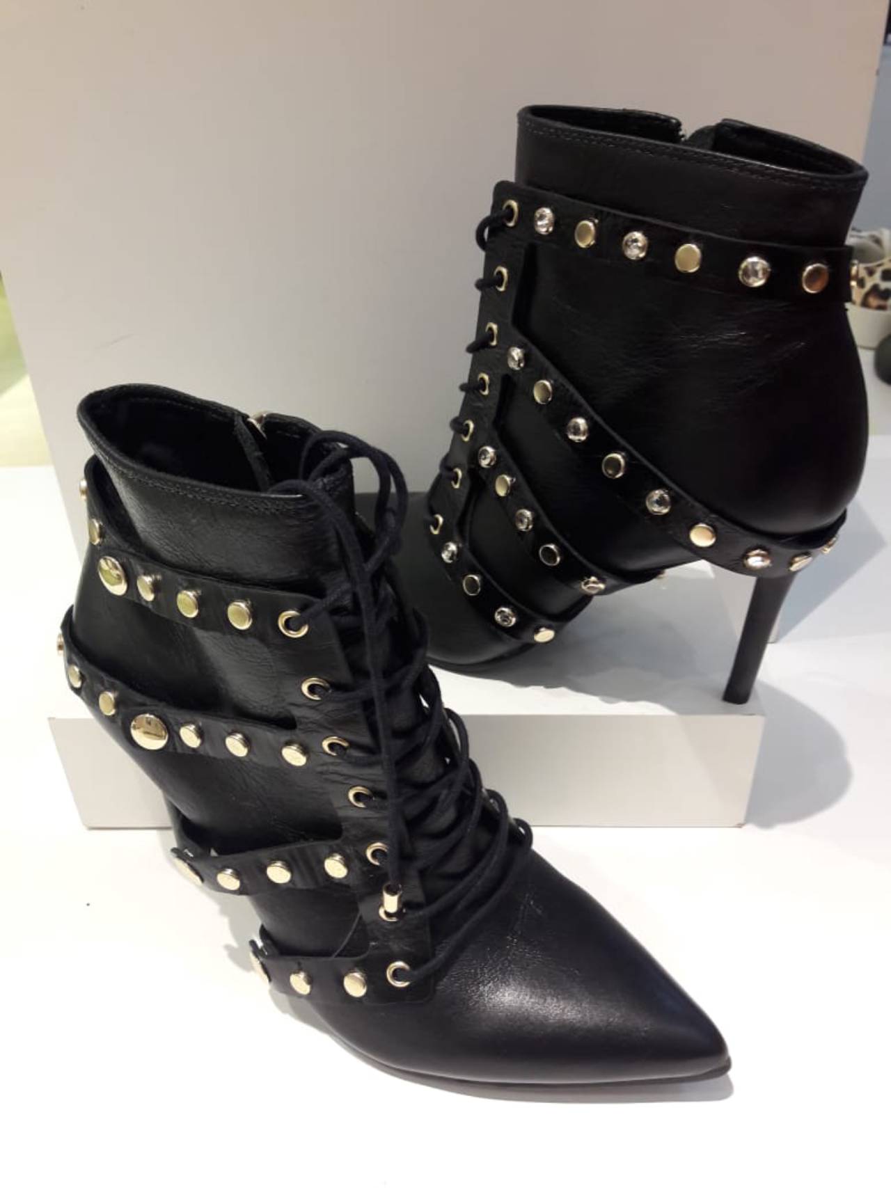 bota couro jorge bischoff bico fino feminina