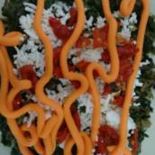 Pastel de escarola com ricota, tomate seco e cheddar