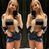 Shorts Jeans Destroyed e Desfiado (Semelhante a esse Disponível no Tamanho: 36).