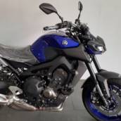 YAMAHA  MT 09