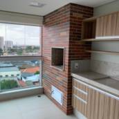 Apartamento no Alamanda, repleto de planejados, 4 quartos sendo 2 suítes, varanda gourmet fechada com blindex e persianas