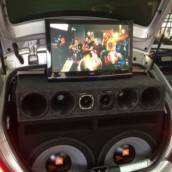 Instalação de TV no Porta malas do carro em Bauru