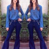 Calça Flare Jeans com Botões (Disponível no Tamanho: 38
