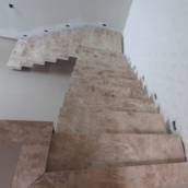Escadas em Mármore