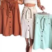 Saia Midi de Linho(Disponível na Cor Preta e Tamanho: 46/48)
