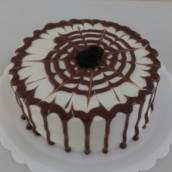 Bolo Doce de Leite com Ameixa